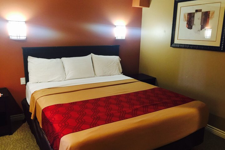 Room 15 of 34
