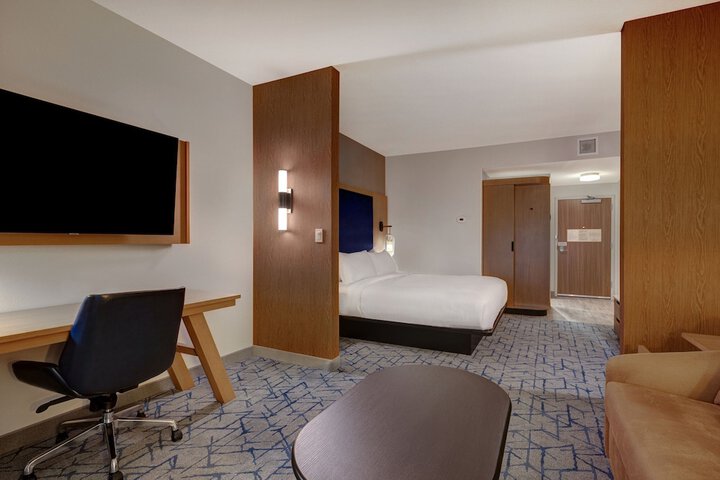Room 21 of 40