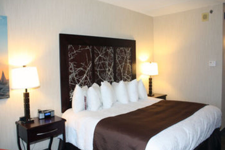 Ramada by Wyndham Buffalo Downtown