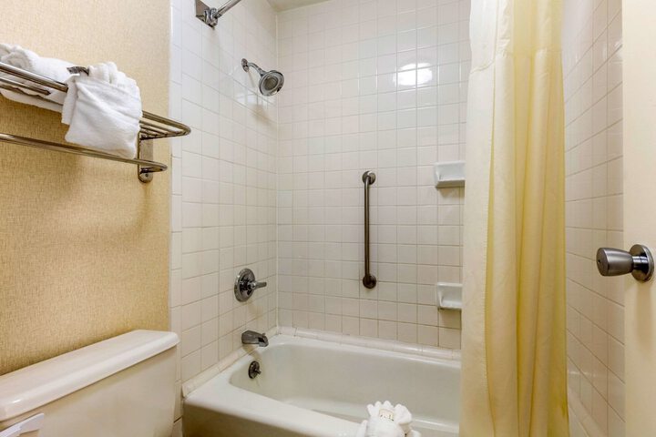 Quality Inn Exit 4