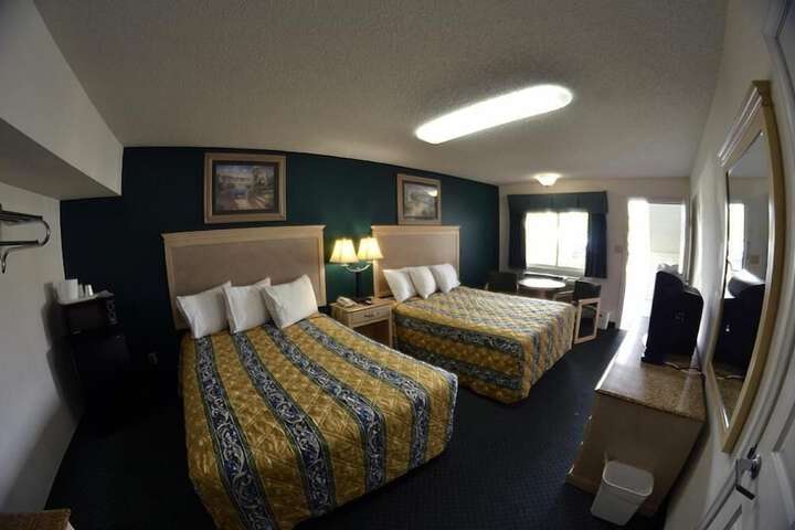 Room 47 of 62