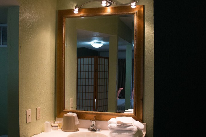 Room 8 of 15