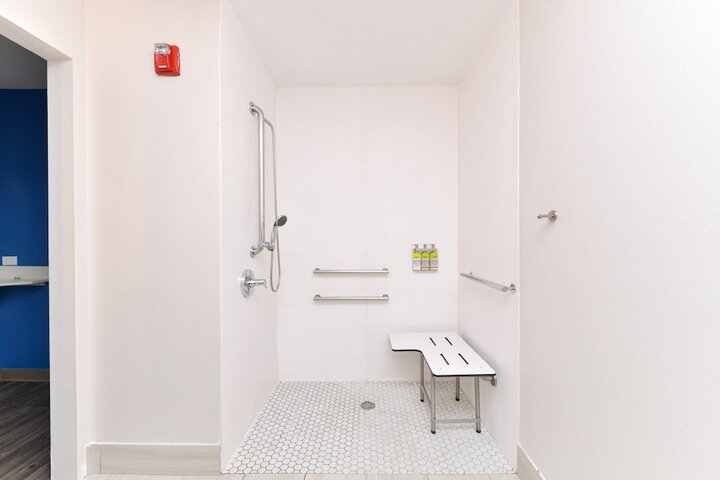 Room 49 of 79
