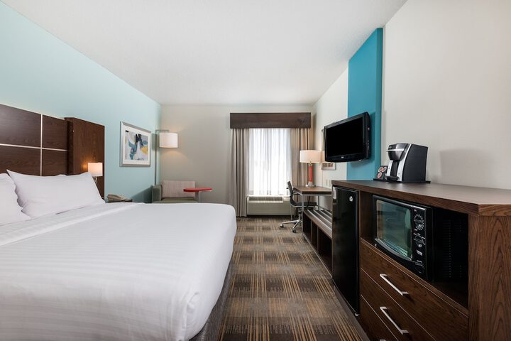 Holiday Inn Express & Suites Grenada by IHG