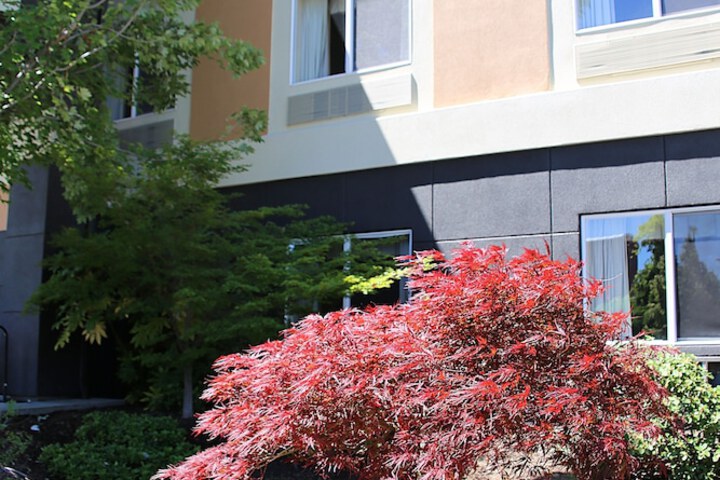 Holiday Inn Express & Suites Ashland by IHG