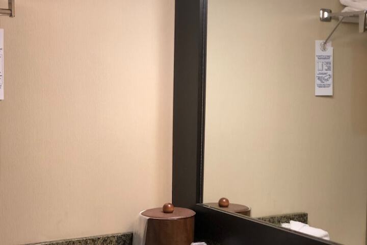 Room 20 of 40