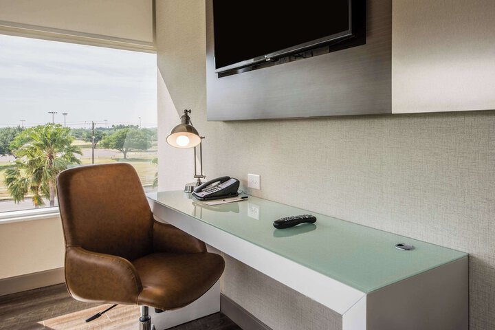 Cambria Hotel McAllen Convention Center