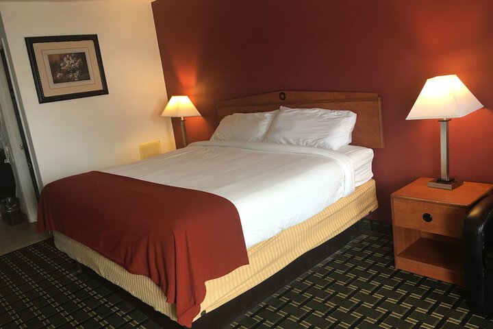 Room 14 of 32