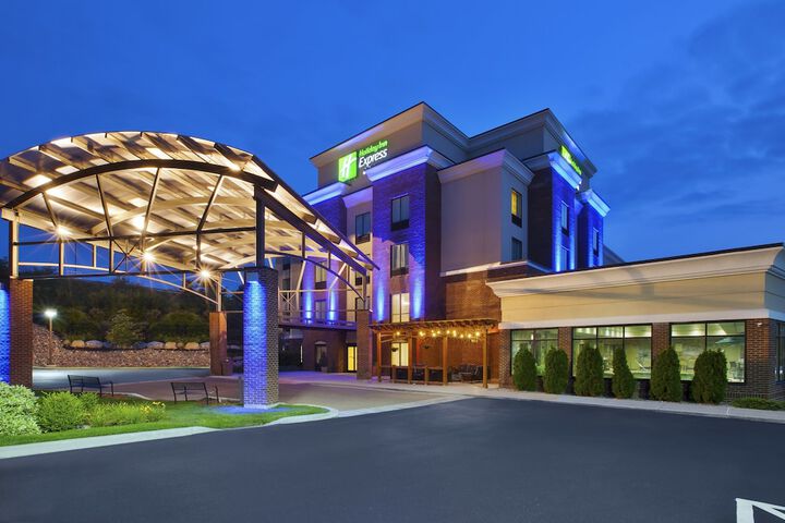 Hotel 5 of 65