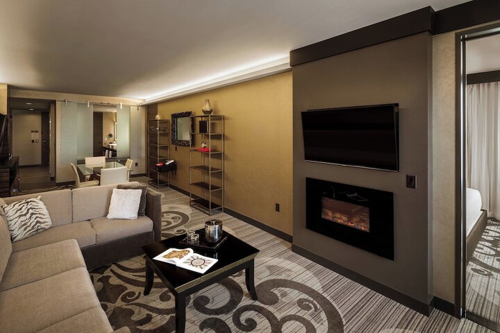 Metropolitan at the 9 Autograph Collection