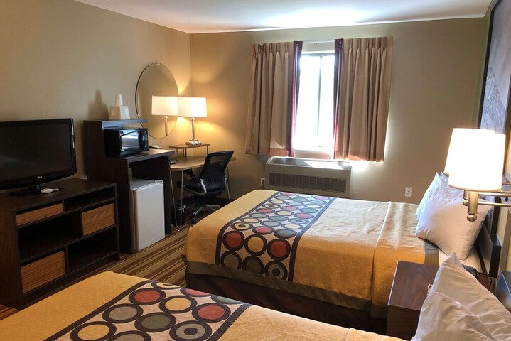 Super 8 by Wyndham S Jordan / Sandy/Slc Area