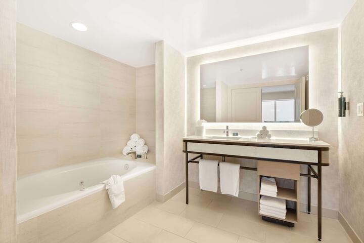 Hilton Anaheim
