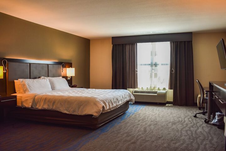 Room 44 of 95