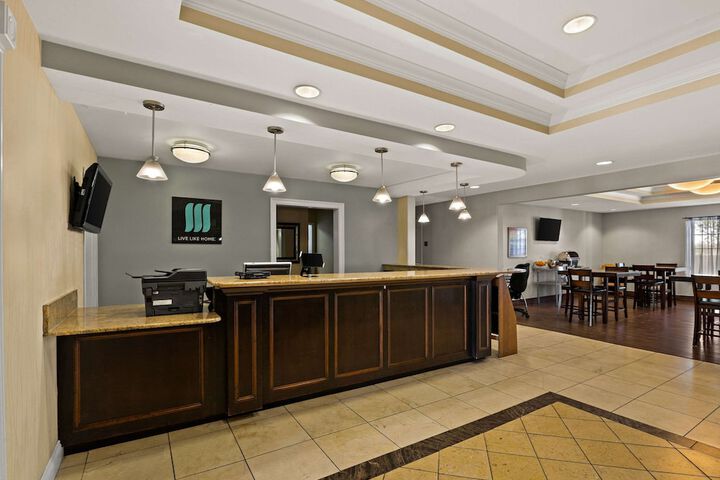 Hotel Interior 11 of 35