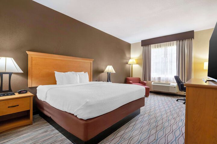 Best Western Locust Grove Inn & Suites