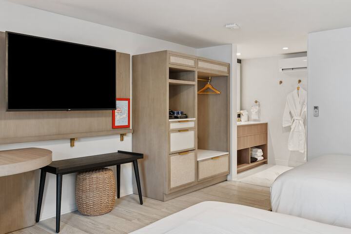 Room 34 of 45