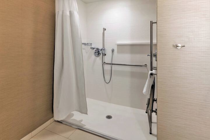 Fairfield Inn & Suites Boston Marlborough / Apex Center