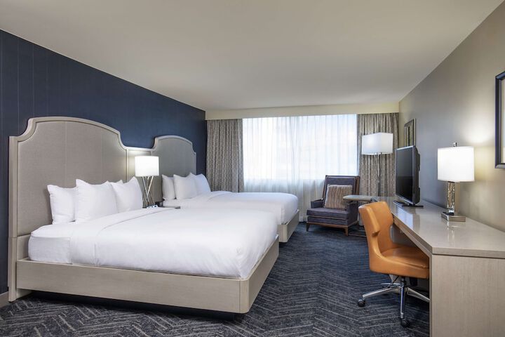 Room 32 of 71