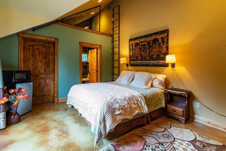 Talus Rock Retreat