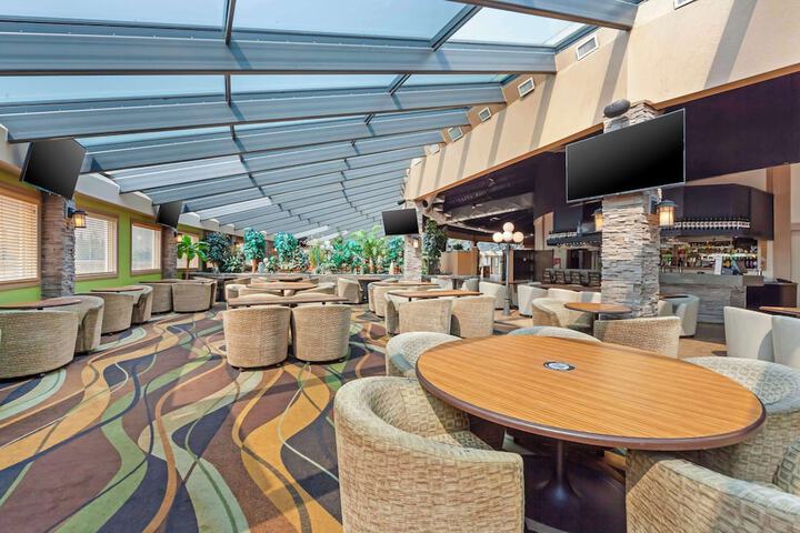 Best Western Plus Mirage Hotel & Resort