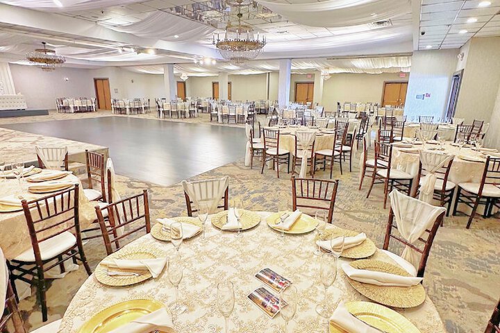 Ballroom/Hall 163 of 168