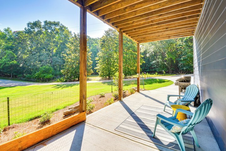 Waterfront Hartwell Apartment w / Dock Access!