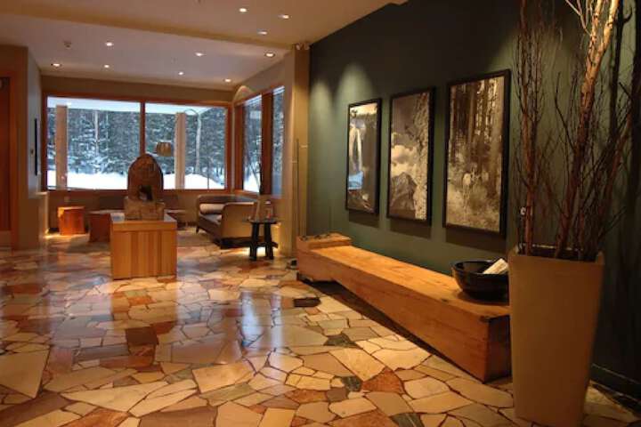 Hotel Interior 18 of 100