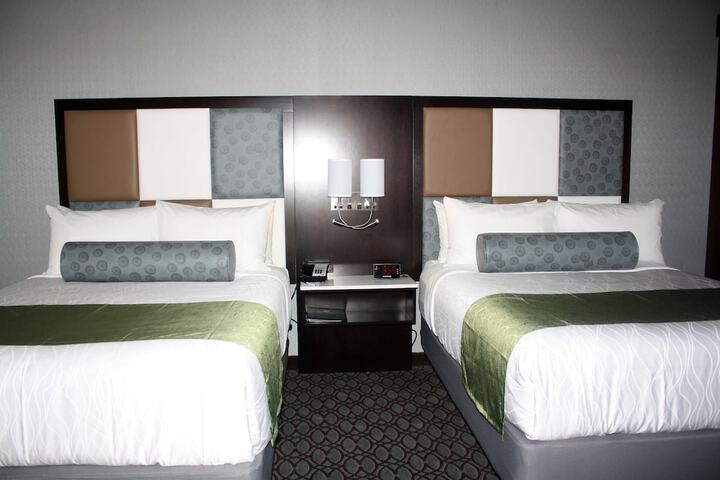 Room 6 of 37