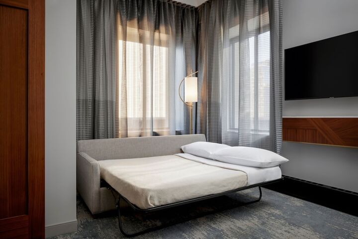 Room 20 of 85