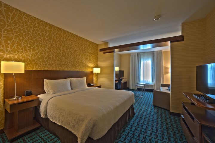 Room 12 of 25