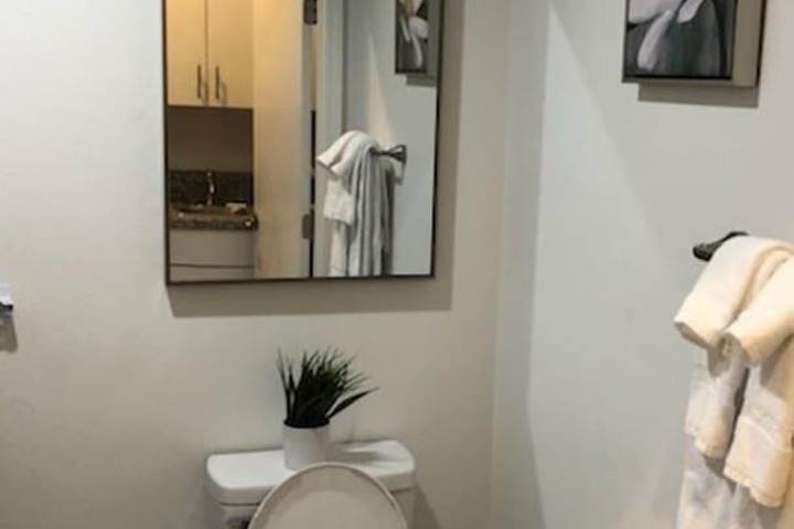 Room 17 of 17