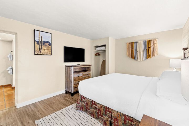 Room 43 of 101
