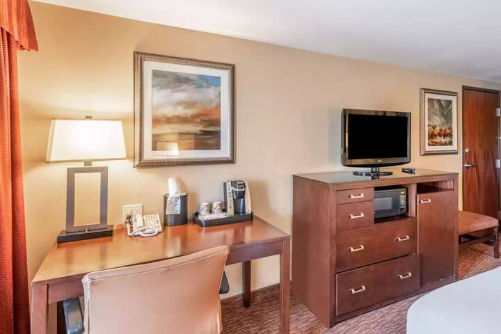 Room 18 of 39
