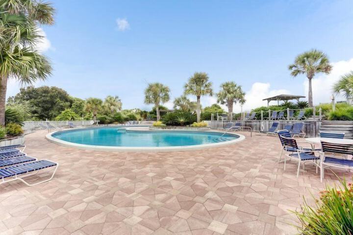 Pool 9 of 50