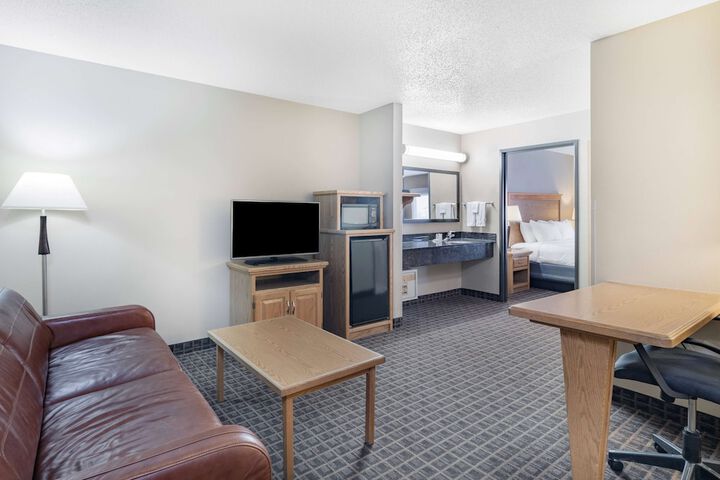 Room 52 of 81
