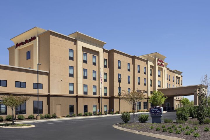 Hampton Inn & Suites Tupelo / Barnes Crossing