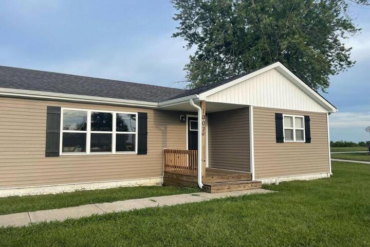 Pipers Place - 2 Bedroom House in DT Hamilton