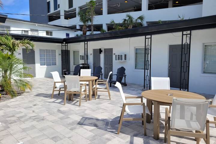 Sundeck 114 of 131