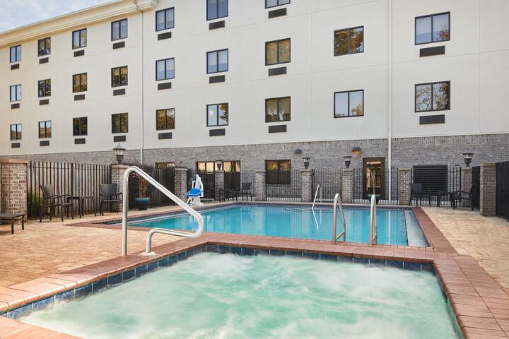 Pool 8 of 42
