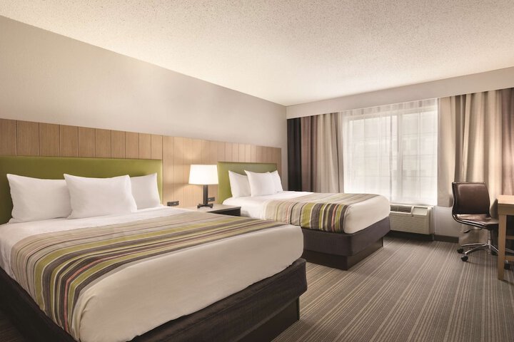 Country Inn & Suites by Radisson Madison Southwest, WI