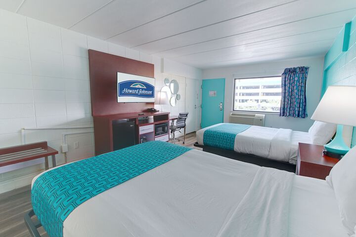 Howard Johnson by Wyndham Virginia Beach at the Beach