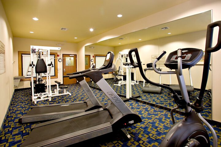Holiday Inn Express Jourdanton - Pleasanton by IHG