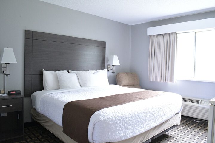Room 10 of 51