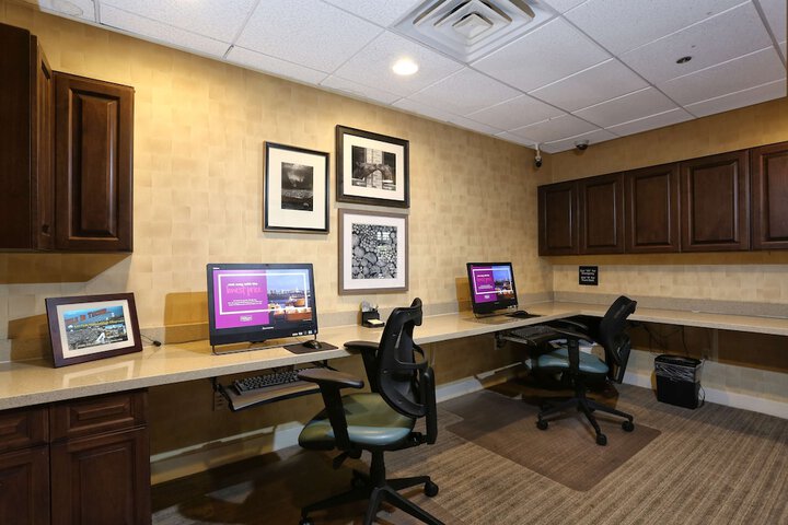 Business Center 49 of 50