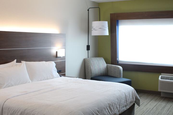 Holiday Inn Express & Suites Latta by IHG