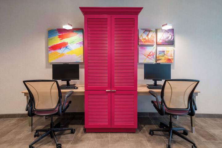 Business Center 42 of 42