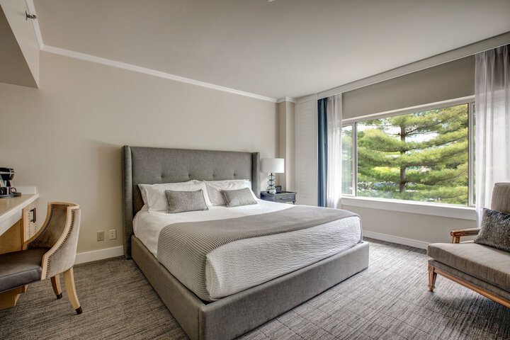 The Woodmark Hotel & Still Spa on Lake Washington