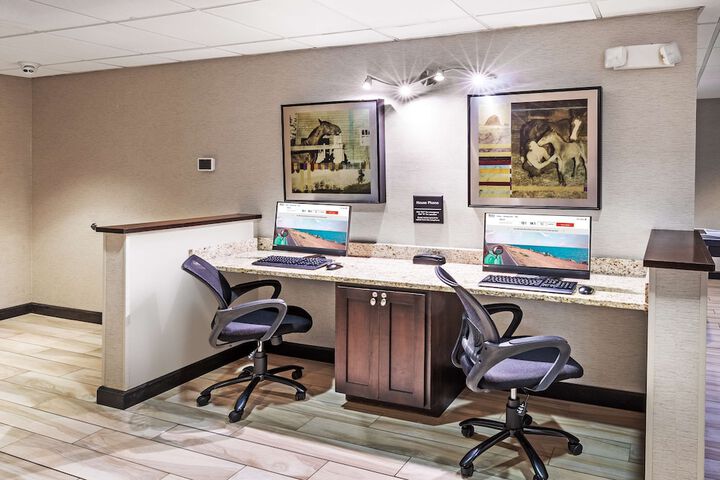 Business Center 21 of 21