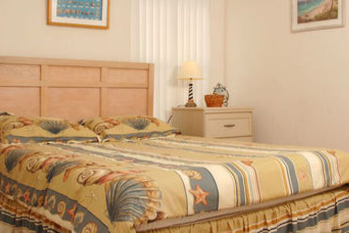 Creekside Homes by AmSun Vacation Homes