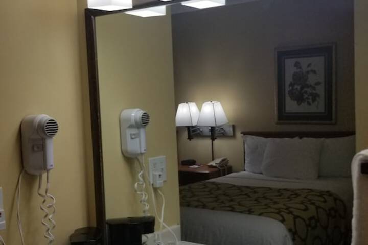 Room 22 of 30